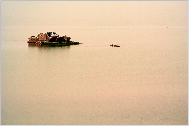 photo "Monastery" tags: landscape, travel, Europe, water