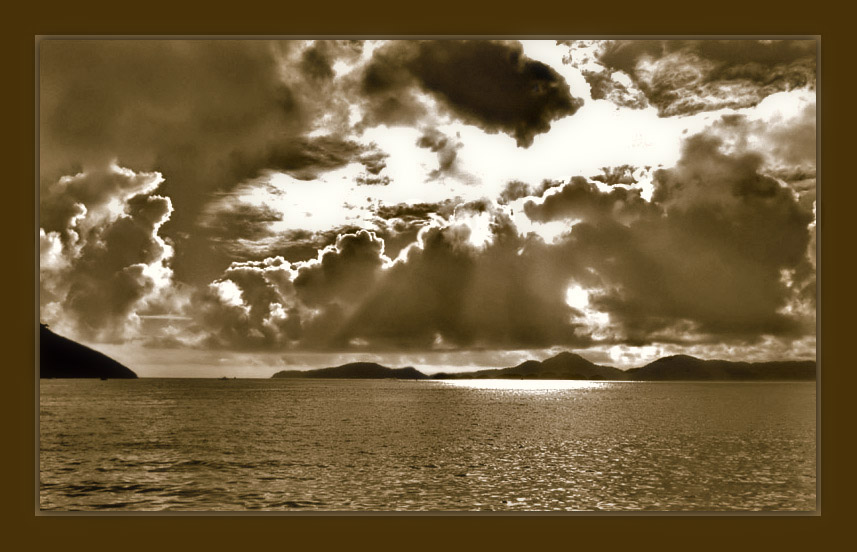 photo "Summer storm" tags: landscape, black&white, clouds