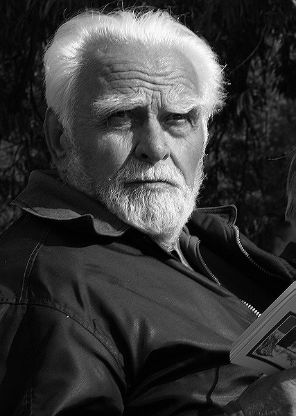 photo "old man" tags: black&white, portrait, man