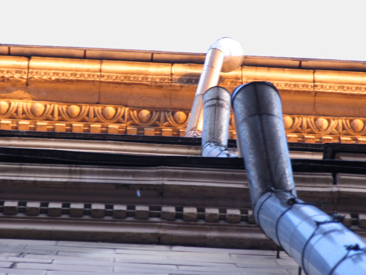 photo "Gold and pipes" tags: architecture, landscape, 