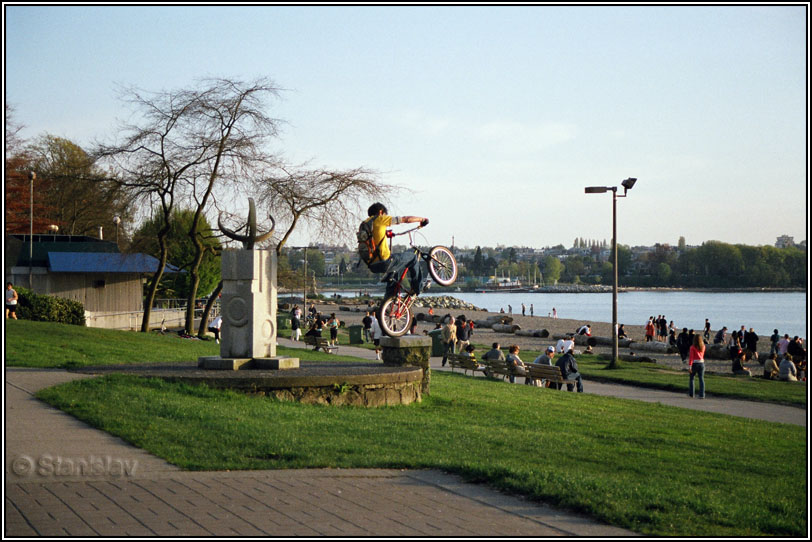 photo "Monument..." tags: landscape, misc., 