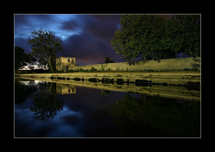 photo "The old house" tags: landscape, night, water