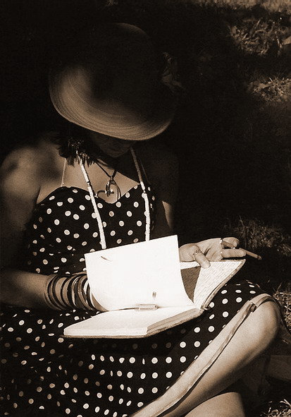 photo "under the shade" tags: portrait, genre, woman