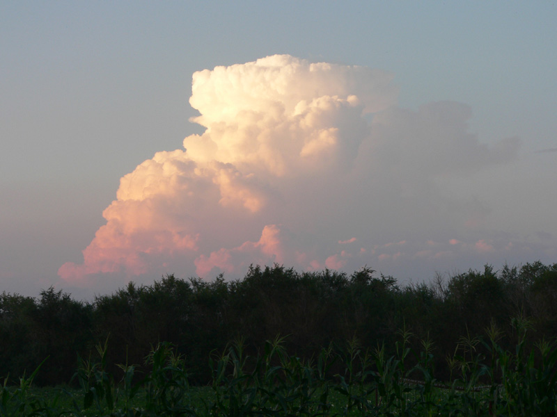 фото "Облако в лучах заходящего солнца" метки: пейзаж, закат, облака