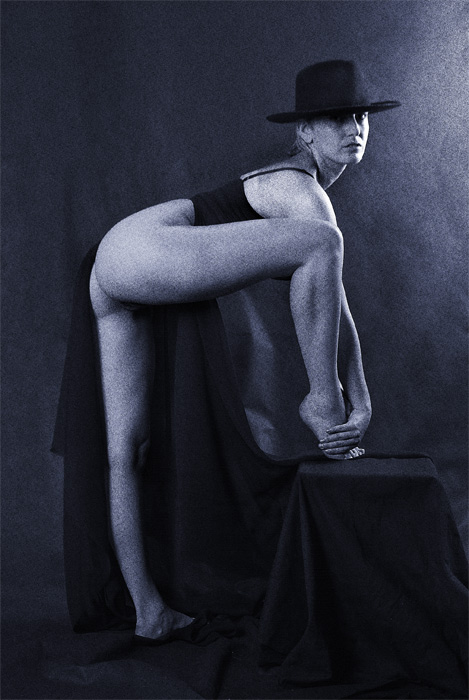 photo "a saloon girl" tags: nude, 