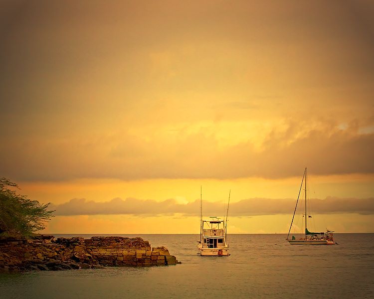 фото "Boats and Dawn" метки: пейзаж, вода, закат