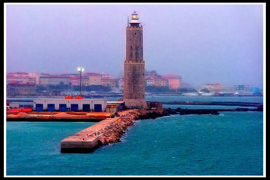 photo "Who's watchin' the watchtower" tags: travel, architecture, landscape, Europe