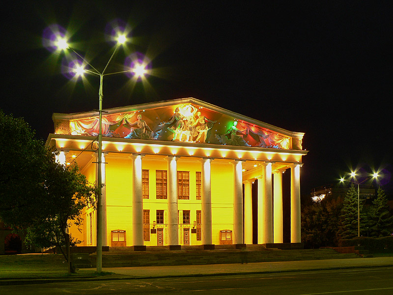 фото "Чувашский Драматический Театр" метки: пейзаж, архитектура, ночь