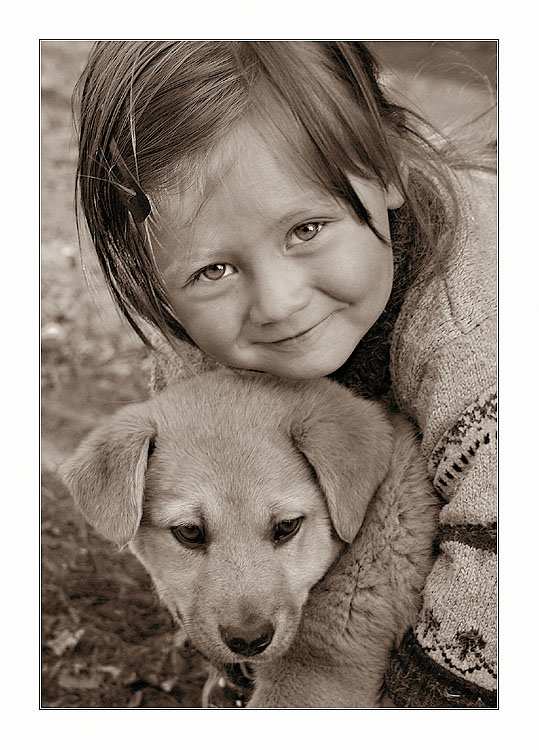 photo ":-0)" tags: nature, portrait, children, pets/farm animals