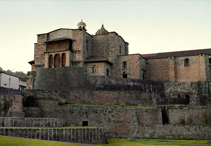 photo "Building-museum." tags: architecture, travel, landscape, South America