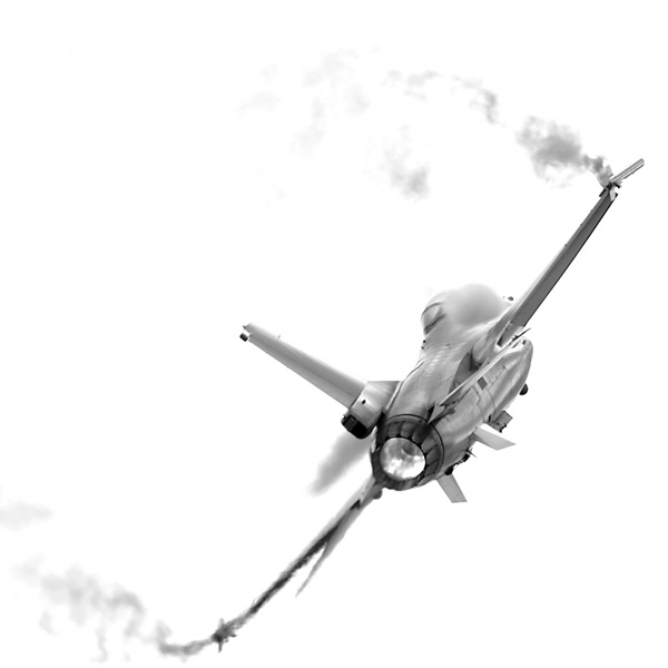 photo "istriebitiel" tags: technics, black&white, 