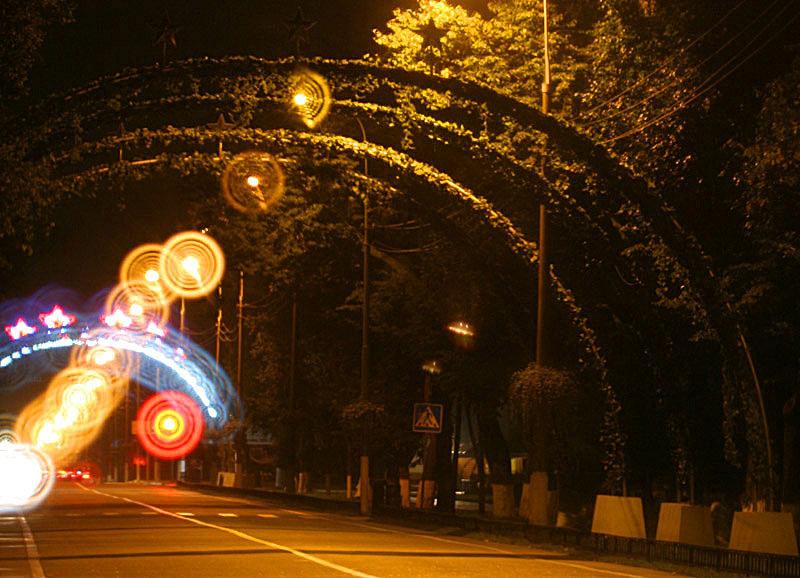 photo "Arc and circles" tags: city, night