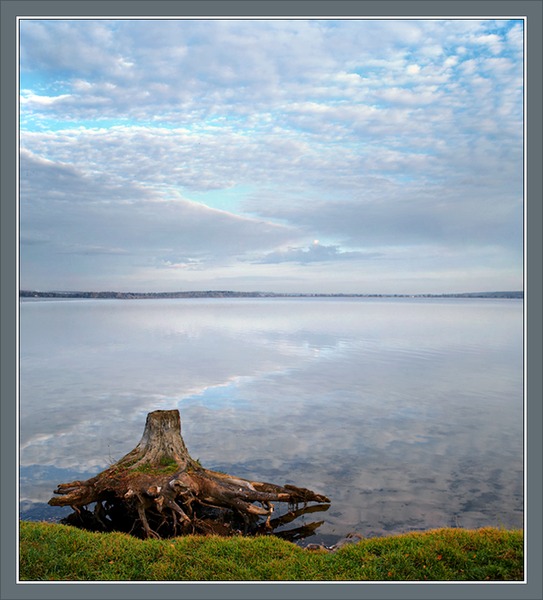 photo "Simple lake picture" tags: landscape, clouds, water