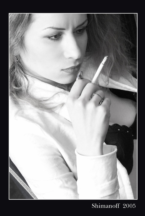 photo "cigarette" tags: black&white, portrait, woman