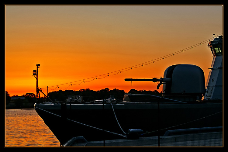 photo "Protecting a decline" tags: landscape, sunset