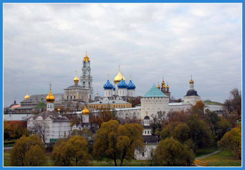 фото "Свято-троицкая Cергеева Лавра" метки: пейзаж, осень