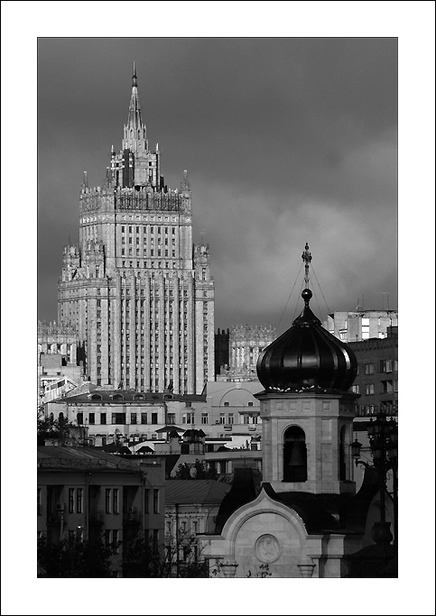 photo "***" tags: architecture, black&white, landscape, 