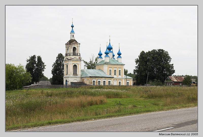 фото "Церковь / Придорожный пейзаж" метки: пейзаж, путешествия, Европа, лето