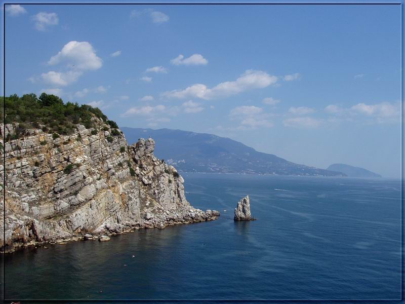 photo "Rock on blue" tags: landscape, mountains, water