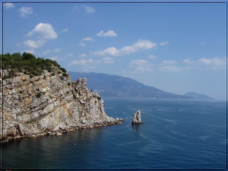 photo "Rock on blue" tags: landscape, mountains, water