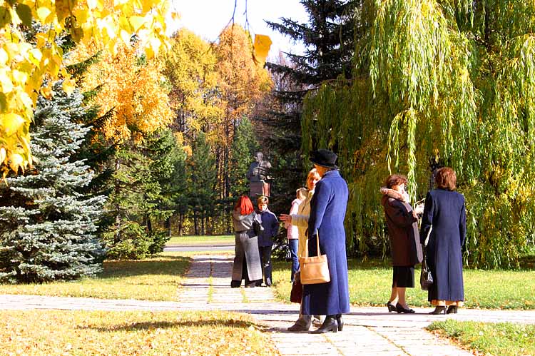 photo "Autumn exercises" tags: architecture, nature, landscape, 