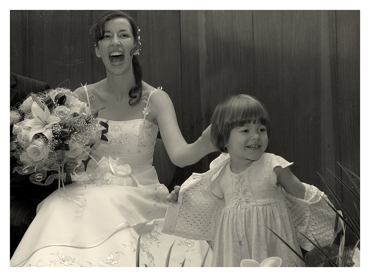 photo "ladies in white" tags: black&white, portrait, 
