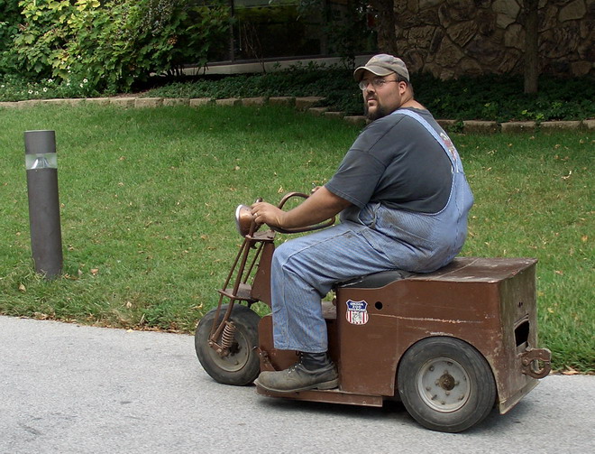 photo "Male and his Bike" tags: genre, humor, 