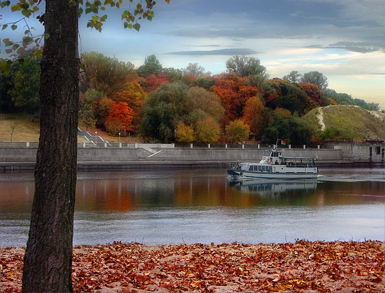 photo "Evening walk" tags: landscape, autumn, water