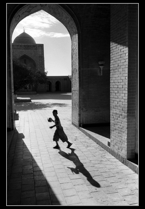 photo "after tea" tags: travel, black&white, Asia