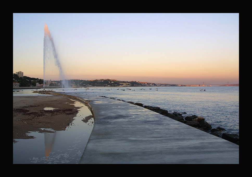 photo "late in the afternoon" tags: architecture, landscape, water