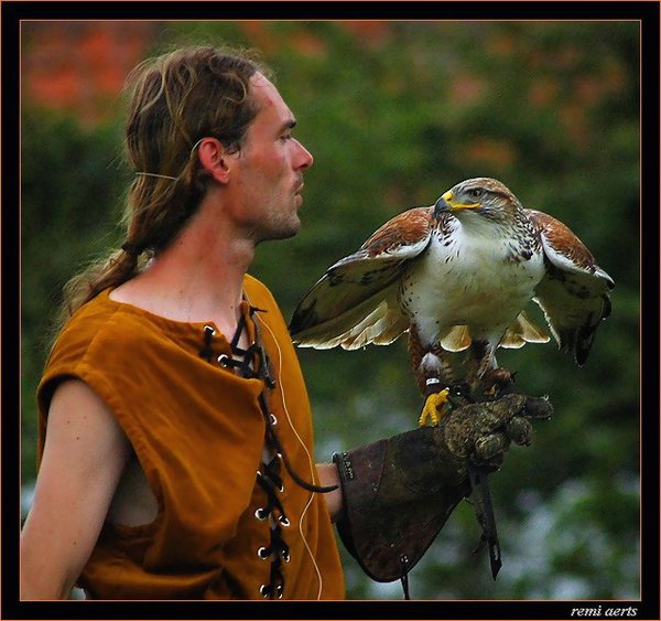 photo "the falconer" tags: portrait, nature, man, pets/farm animals