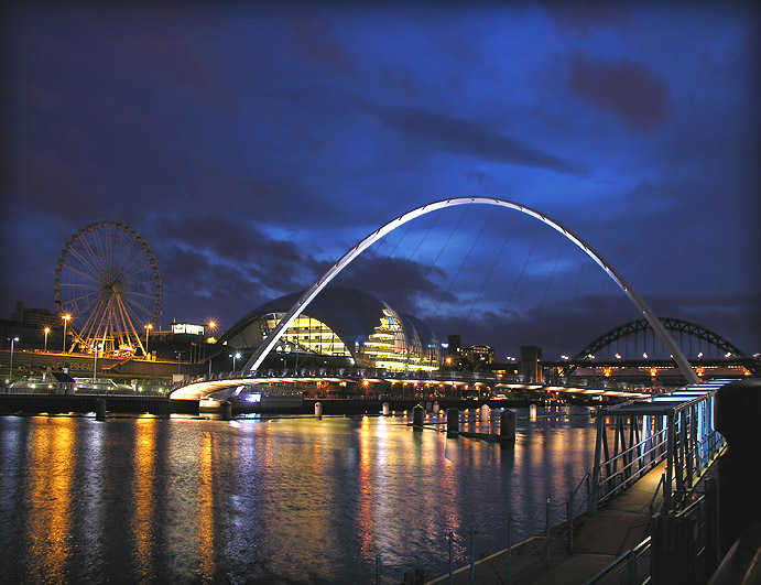 photo "Millennium bridge 3" tags: architecture, landscape, night