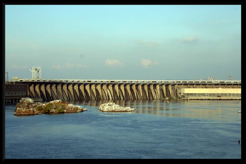 photo "Dam" tags: architecture, landscape, water