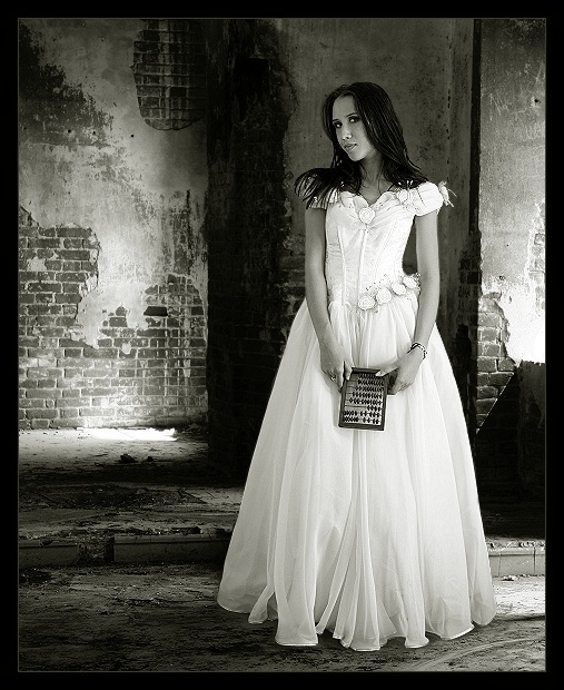 photo "-- The prudent bride --" tags: portrait, genre, woman