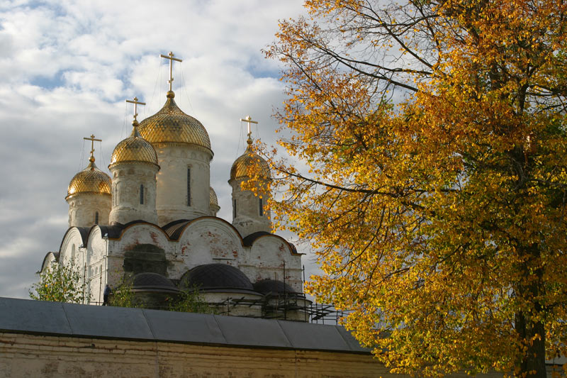 photo "Monastery" tags: architecture, landscape, 