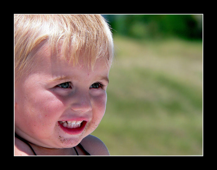 photo "Smile ...)" tags: portrait, children