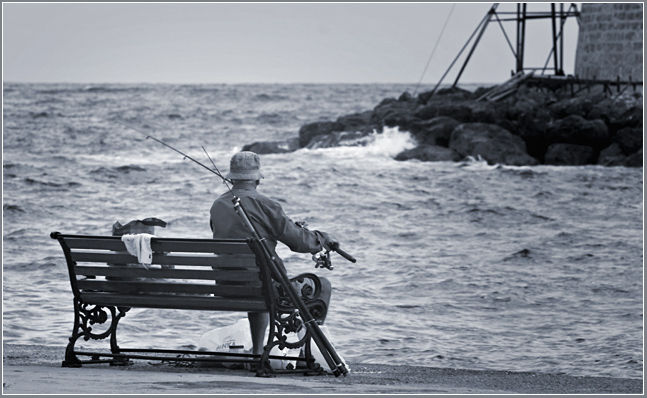 photo "Old man and the sea" tags: misc., 