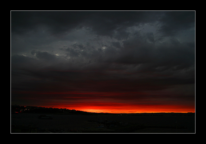 photo "Volcano" tags: landscape, sunset, water