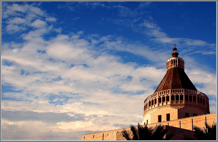 photo "Nazareth" tags: architecture, landscape, clouds