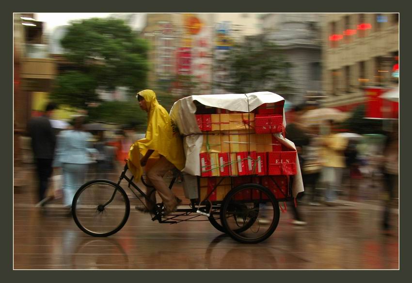 photo "The seller of shoes" tags: genre, travel, Asia