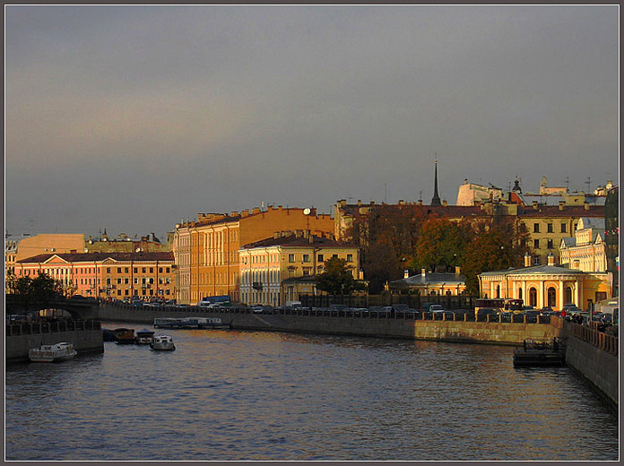 photo "In rays of a sunset" tags: architecture, landscape, autumn