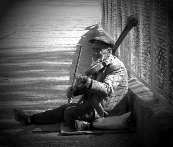 photo "violinist" tags: travel, black&white, 