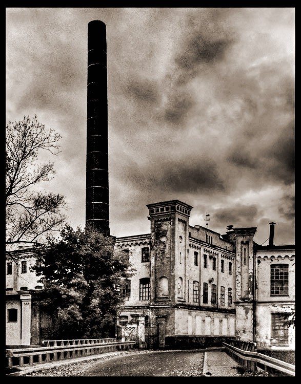 photo "the old factory" tags: architecture, landscape, 
