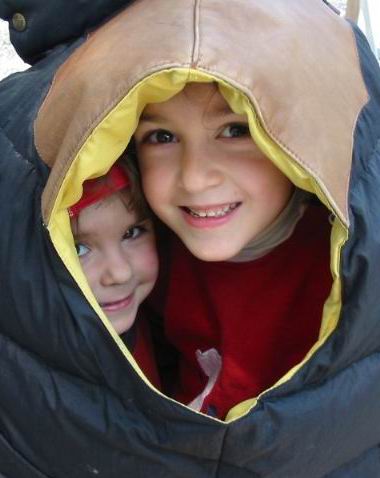 photo "sisters" tags: portrait, children