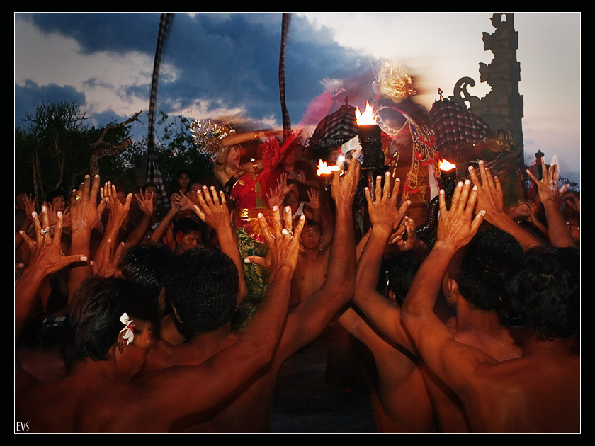 photo "worshiping ancient gods..." tags: travel, genre, Asia
