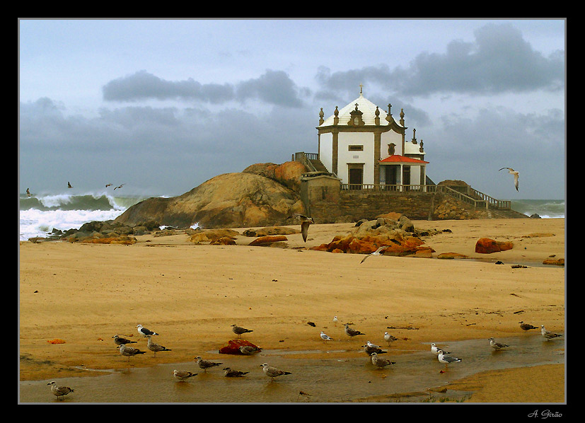 photo "Storm in Senhor da Pedra" tags: architecture, landscape, winter