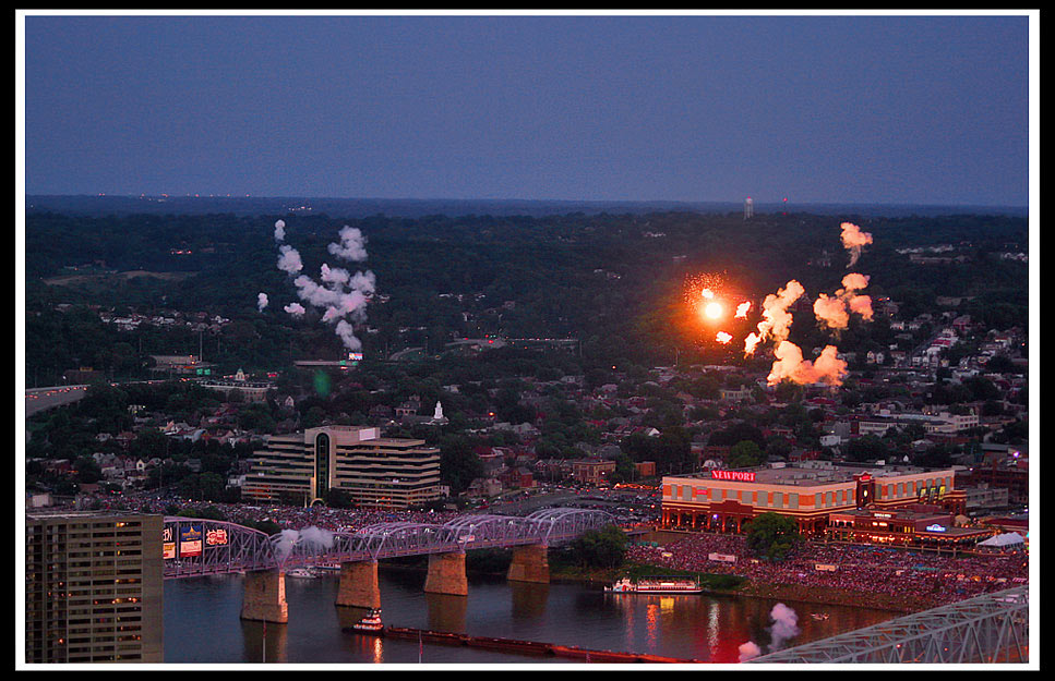 photo "Early Warning Newport Ky" tags: architecture, landscape, 