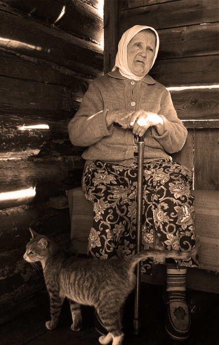 фото "бабушка с котом" метки: , 