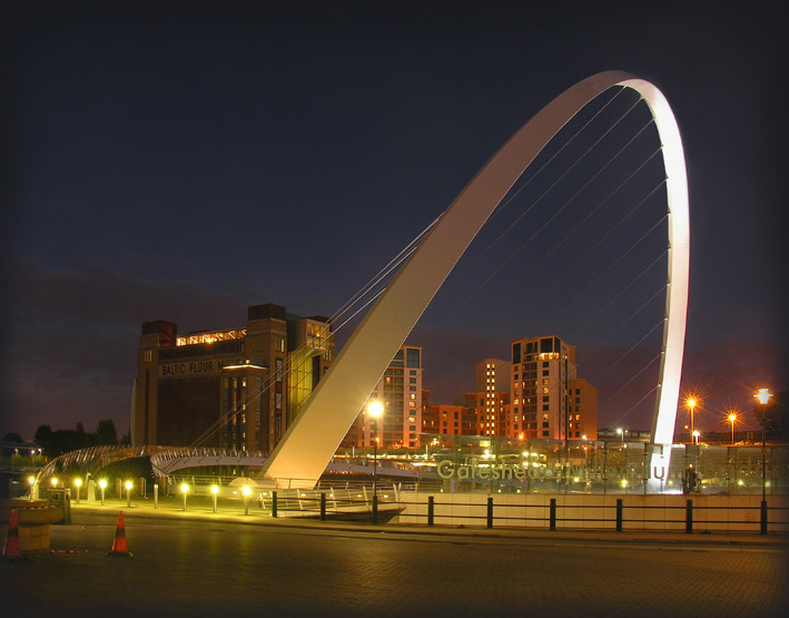 photo "^" tags: architecture, landscape, night