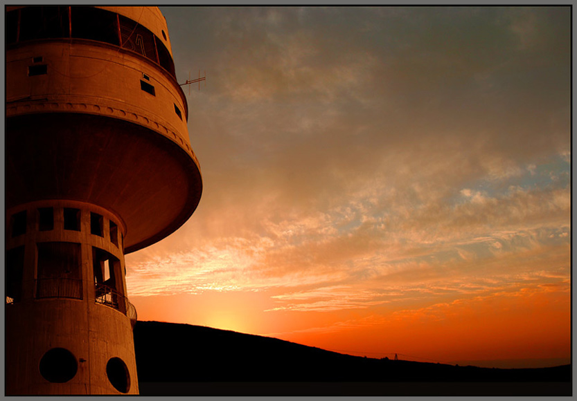 photo ":-:" tags: architecture, landscape, sunset